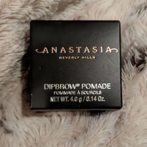 Anastasia Beverly Hills Brow Dip